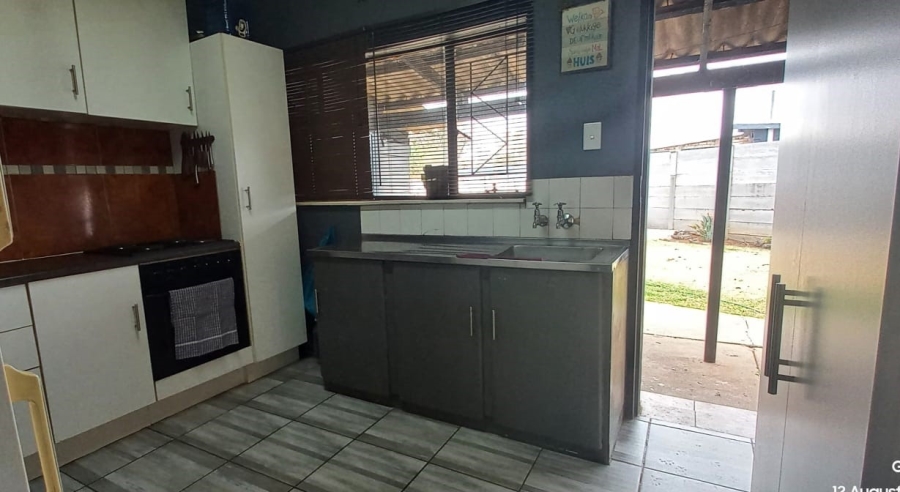 3 Bedroom Property for Sale in Roosheuwel North West